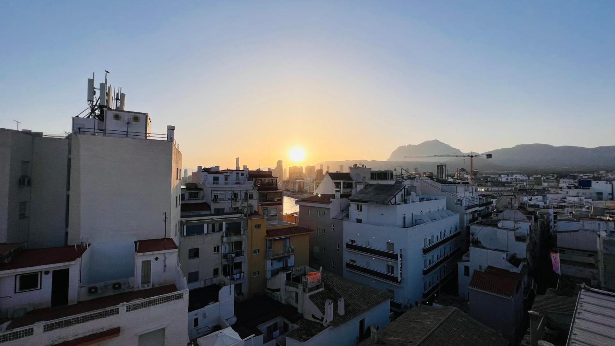 Atico Con Vistas En El Casco Antiguo De Benidorm Apartment ภายนอก รูปภาพ