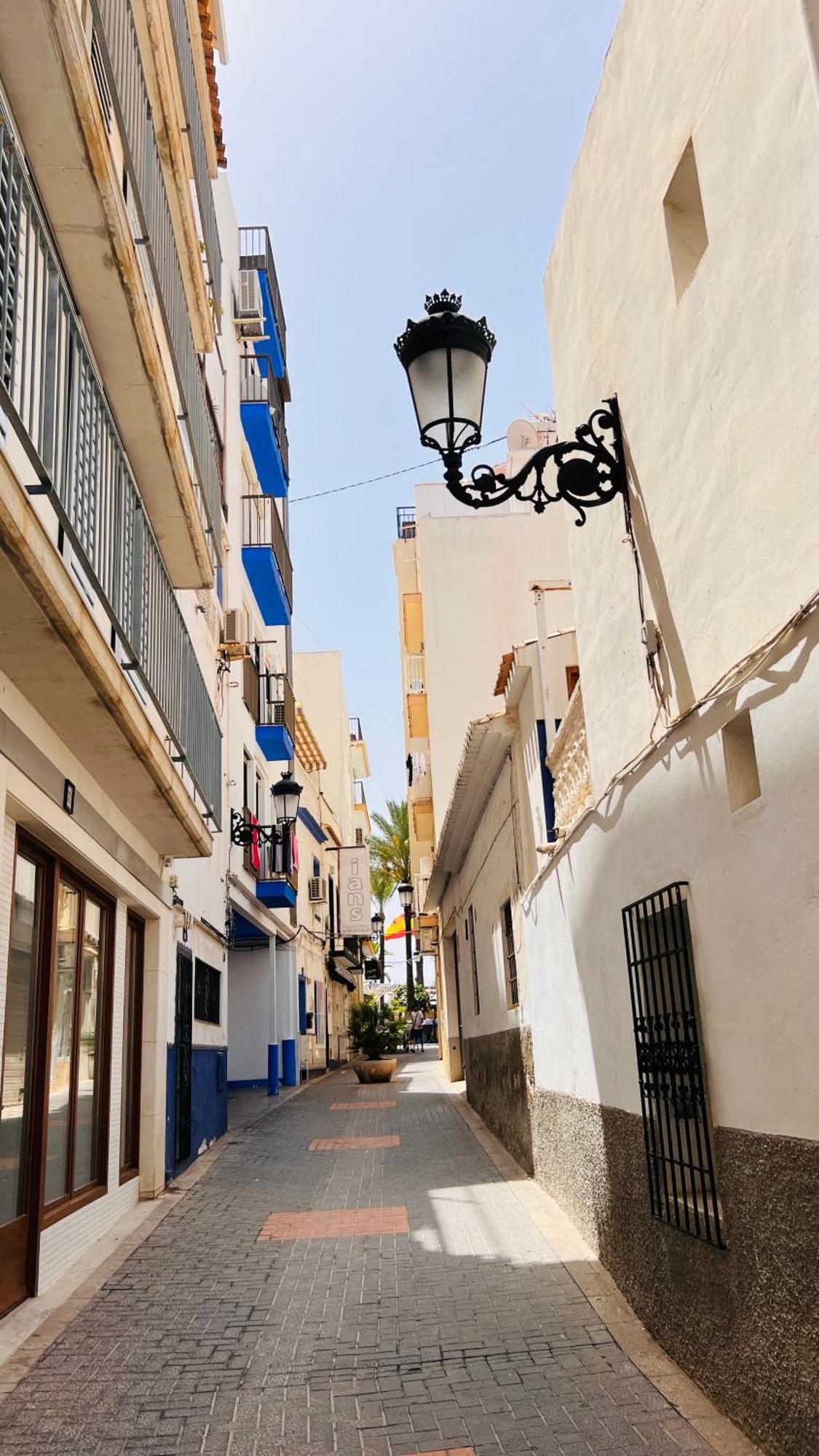 Atico Con Vistas En El Casco Antiguo De Benidorm Apartment ภายนอก รูปภาพ