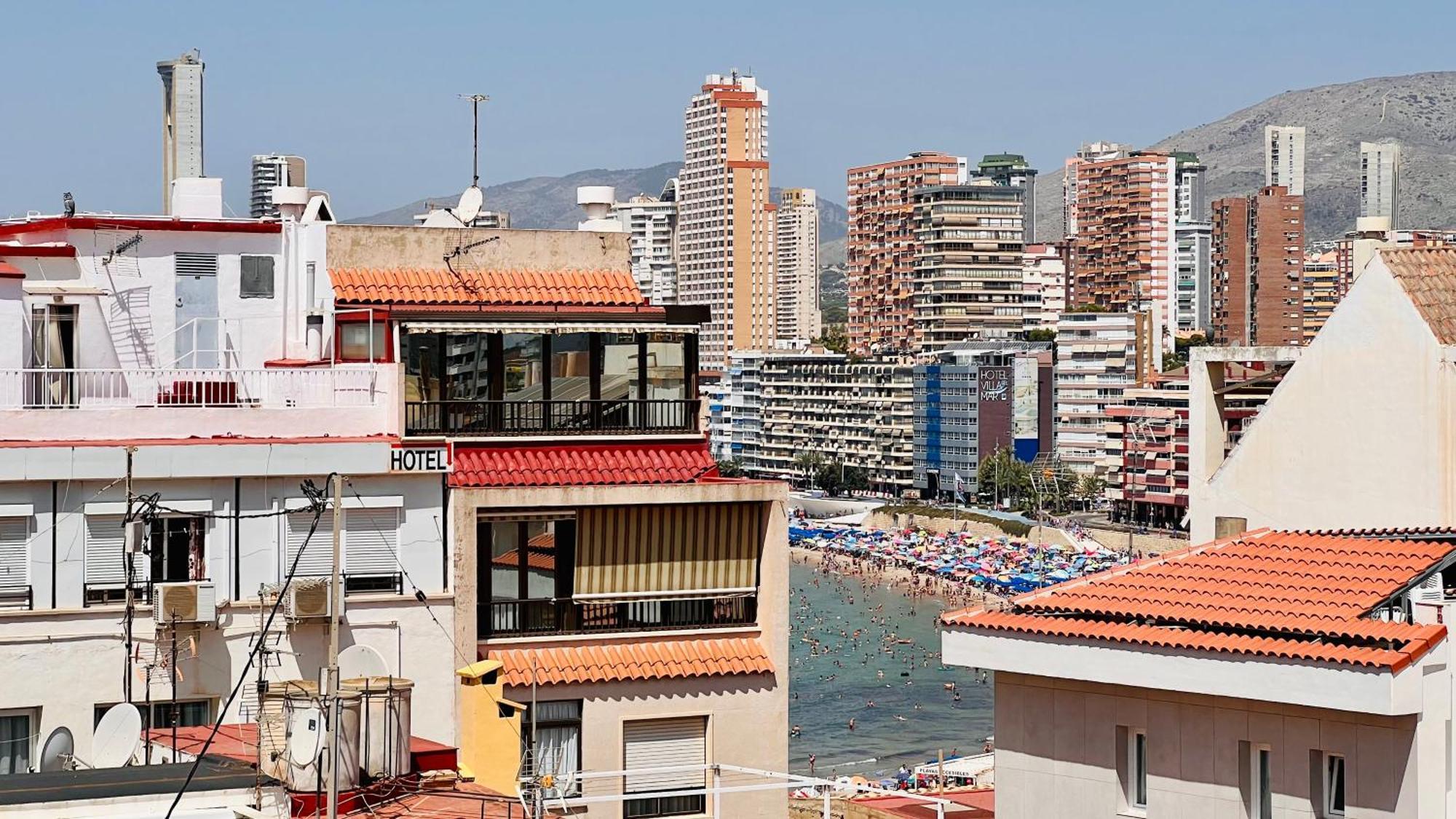 Atico Con Vistas En El Casco Antiguo De Benidorm Apartment ภายนอก รูปภาพ